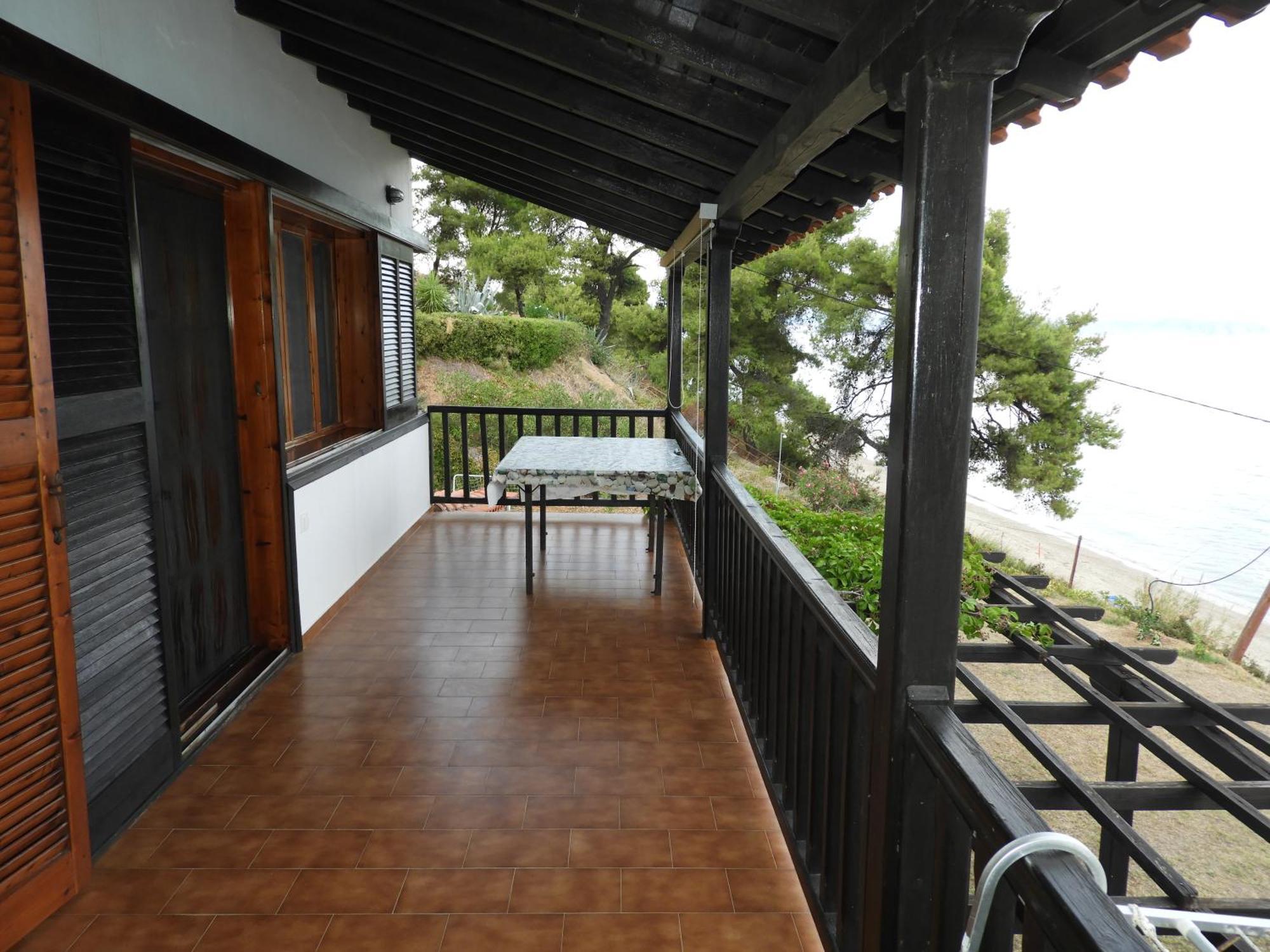Sangue Blu Beachfront Villa Apartment Agios Nikolaos  Exteriör bild